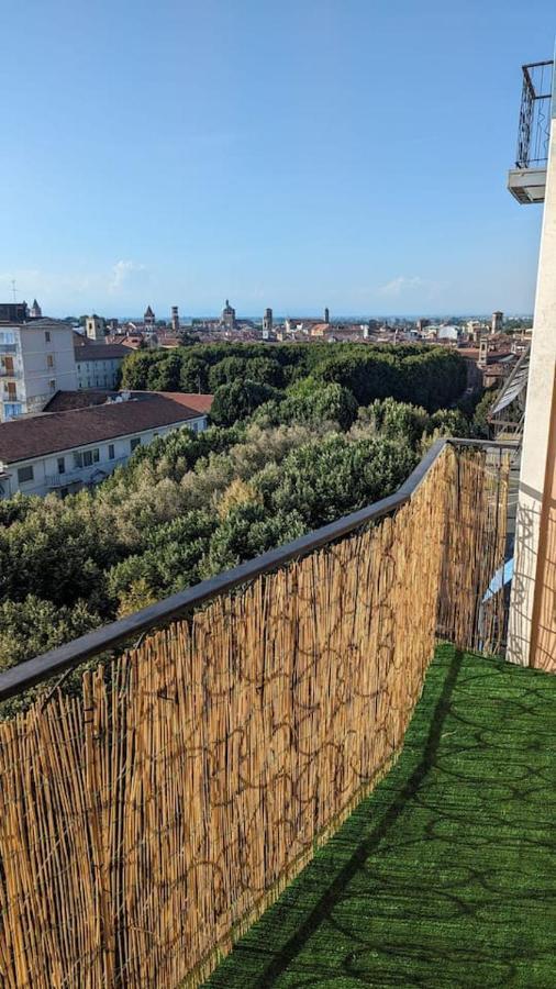 La Terrazza Del Re Apartamento Vercelli Exterior foto