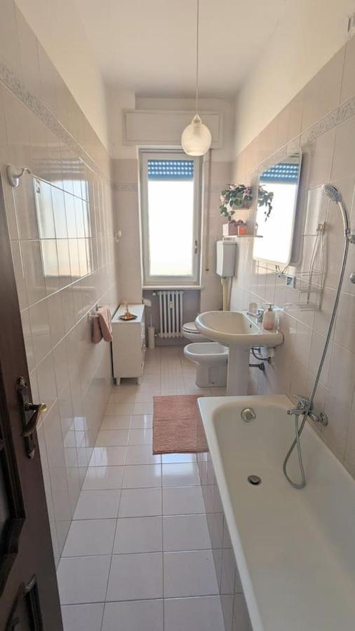 La Terrazza Del Re Apartamento Vercelli Exterior foto