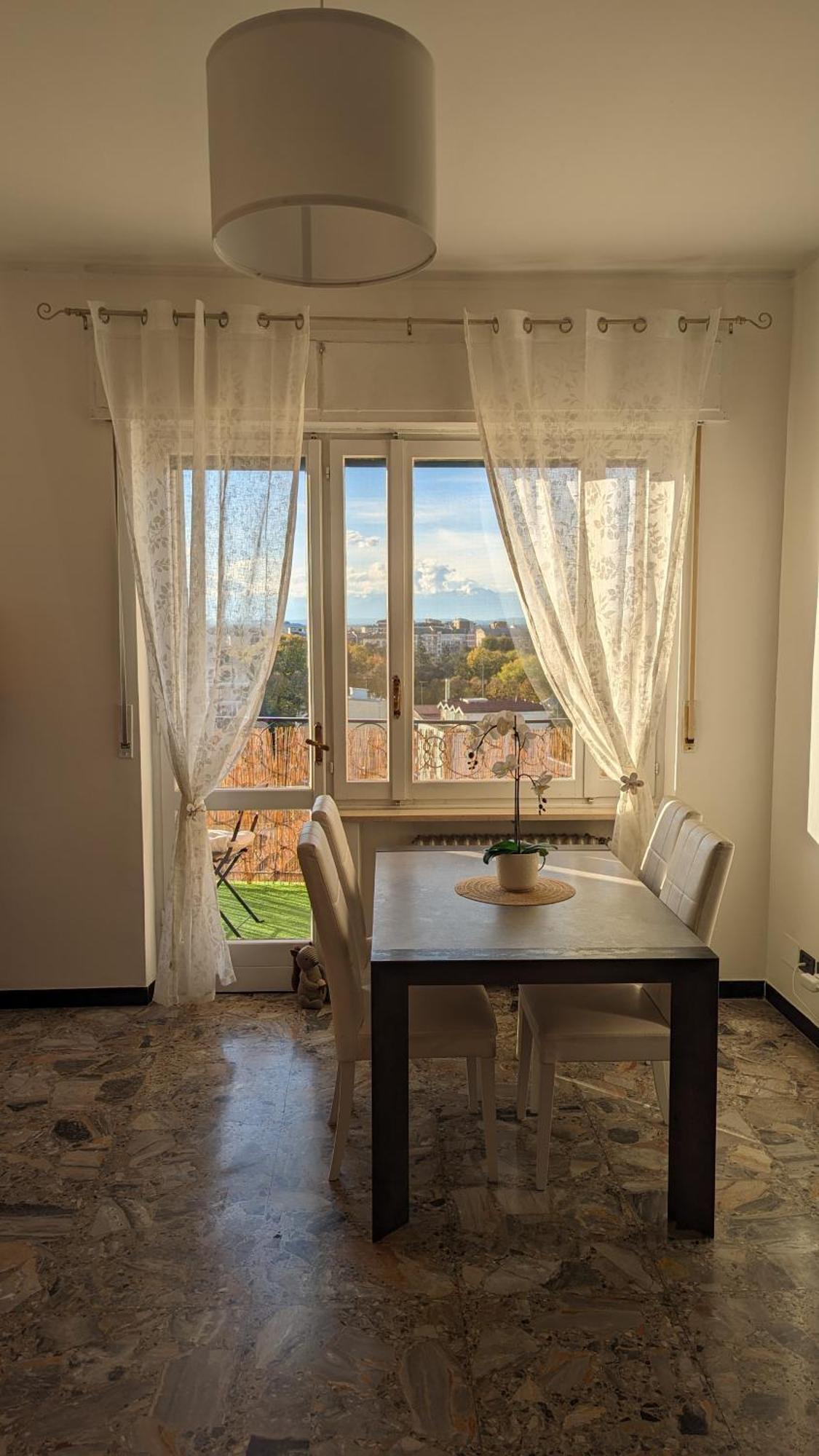 La Terrazza Del Re Apartamento Vercelli Exterior foto